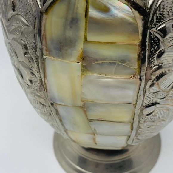 Vintage SILVER Plate VASE With Shell Inlay Paneling Floral Design In Silver - Picture 3 of 7
